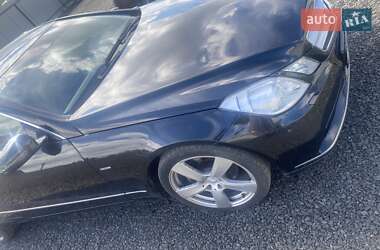 Купе Mercedes-Benz E-Class 2012 в 