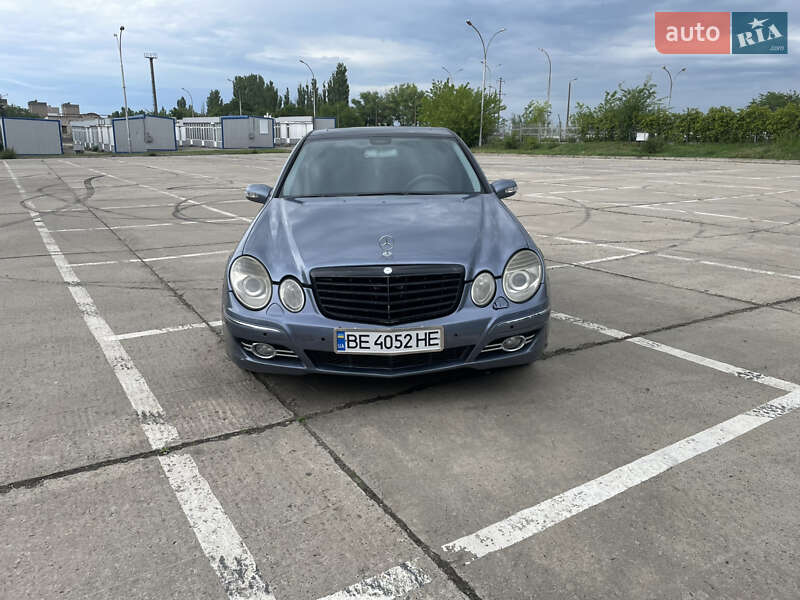 Mercedes-Benz E-Class 2003