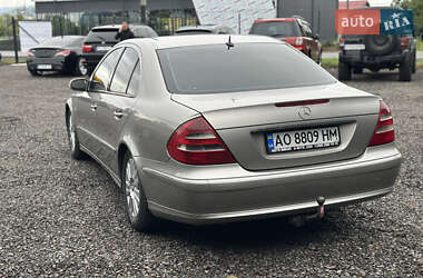 Седан Mercedes-Benz E-Class 2004 в 