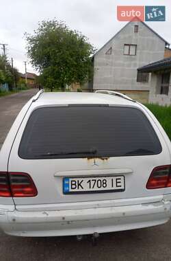 Универсал Mercedes-Benz E-Class 2001 в 