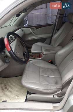 Универсал Mercedes-Benz E-Class 2001 в 