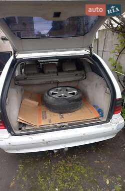 Универсал Mercedes-Benz E-Class 2001 в 