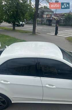 Седан Mercedes-Benz E-Class 2011 в Виннице