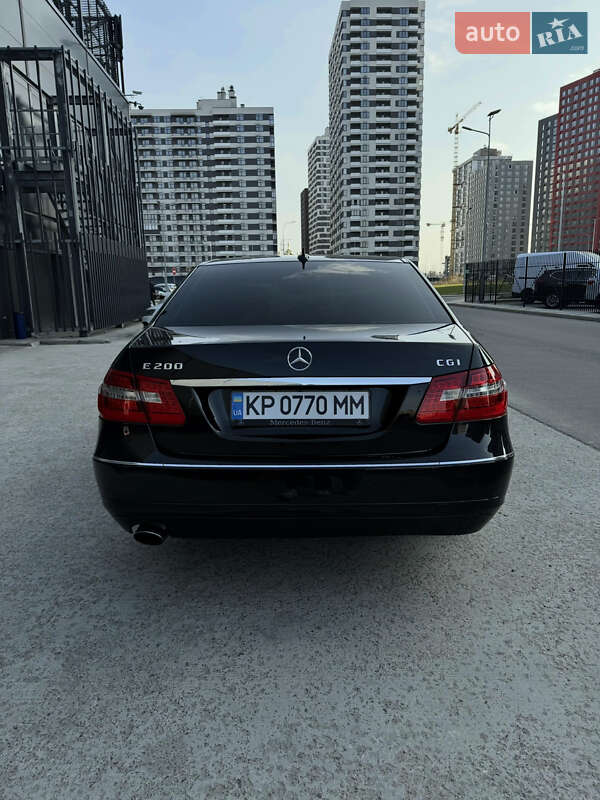Седан Mercedes-Benz E-Class 2009 в Запорожье