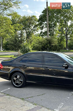 Седан Mercedes-Benz E-Class 2004 в 
