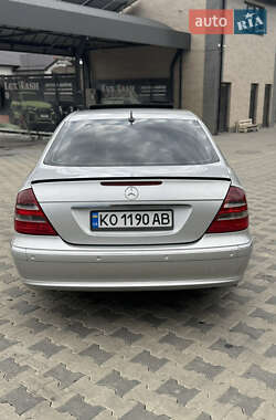 Седан Mercedes-Benz E-Class 2003 в 