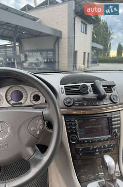 Седан Mercedes-Benz E-Class 2003 в 