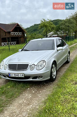 Седан Mercedes-Benz E-Class 2002 в 