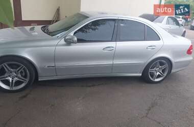 Седан Mercedes-Benz E-Class 2005 в Львове