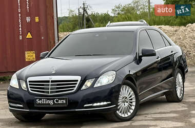 Седан Mercedes-Benz E-Class 2012 в Ровно
