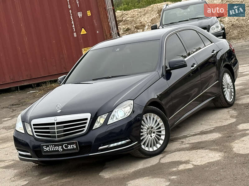Седан Mercedes-Benz E-Class 2012 в Ровно
