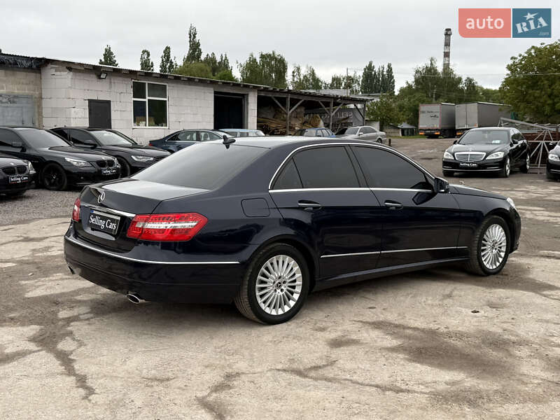 Седан Mercedes-Benz E-Class 2012 в Ровно