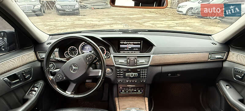 Седан Mercedes-Benz E-Class 2012 в Ровно