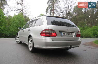 Универсал Mercedes-Benz E-Class 2004 в 