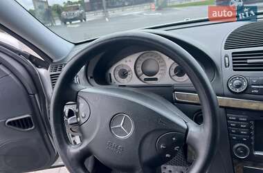 Седан Mercedes-Benz E-Class 2002 в 