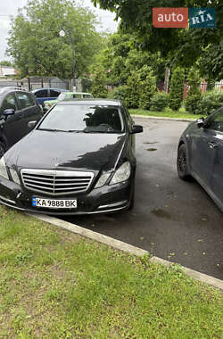 Mercedes-Benz E-Class 2011 Mercedes-Benz E-Class 2011