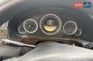 Седан Mercedes-Benz E-Class 2011 в 