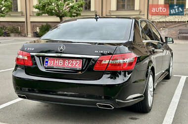 Седан Mercedes-Benz E-Class 2011 в 
