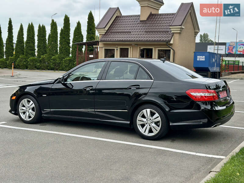 Седан Mercedes-Benz E-Class 2011 в Києві