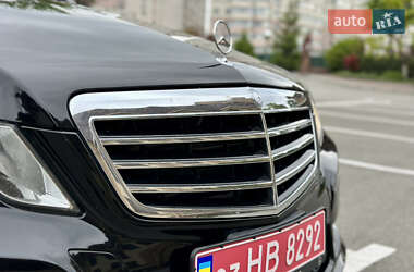 Седан Mercedes-Benz E-Class 2011 в 