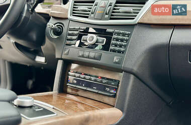 Седан Mercedes-Benz E-Class 2011 в 