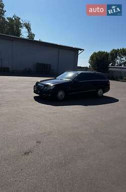 Универсал Mercedes-Benz E-Class 2011 в 