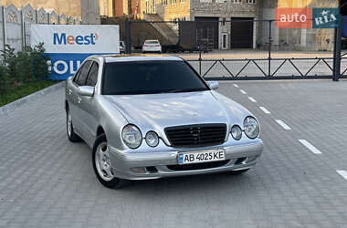 Седан Mercedes-Benz E-Class 2001 в 