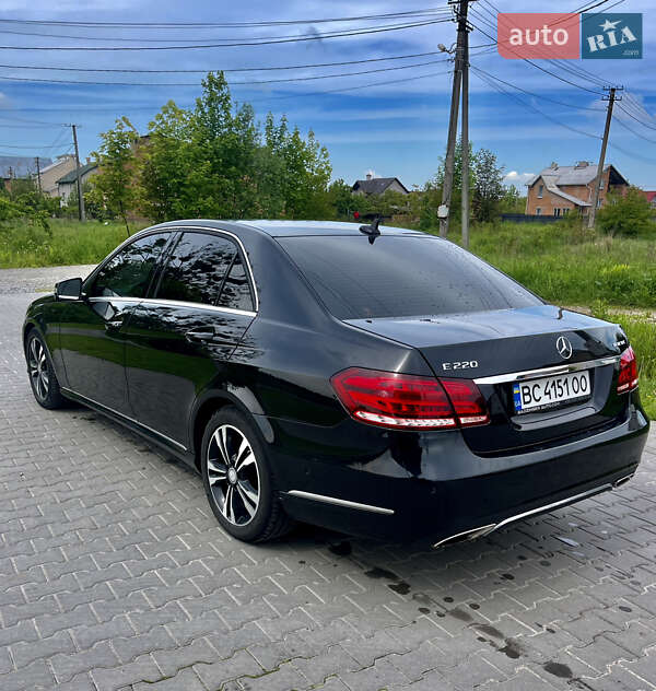 Седан Mercedes-Benz E-Class 2015 в Львове