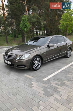 Mercedes-Benz E-Class 2011 Mercedes-Benz E-Class 2011