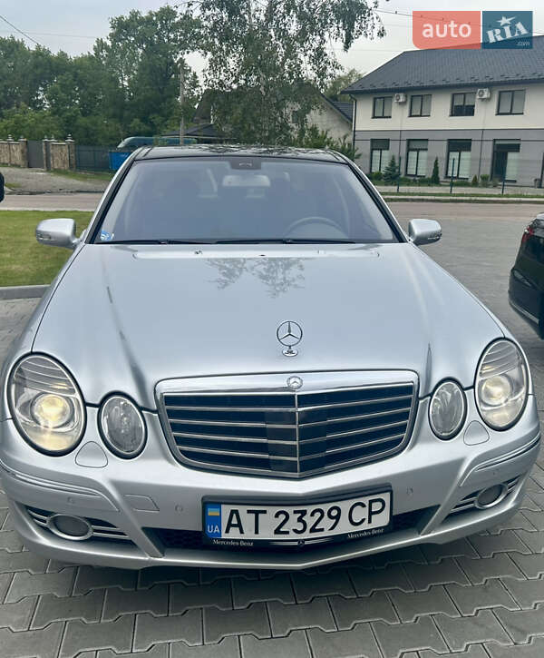 Седан Mercedes-Benz E-Class 2008 в Івано-Франківську