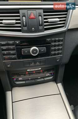 Універсал Mercedes-Benz E-Class 2010 в 