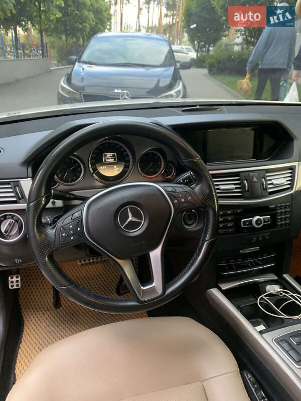 Mercedes-Benz E-Class 2012