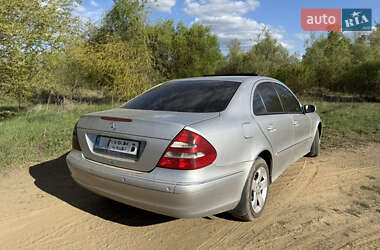 Седан Mercedes-Benz E-Class 2003 в Чернівцях