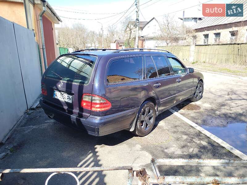 Универсал Mercedes-Benz E-Class 2000 в Киеве