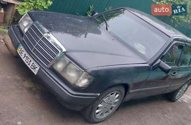 Седан Mercedes-Benz E-Class 1985 в Коблеве