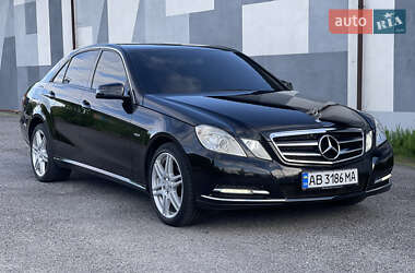 Седан Mercedes-Benz E-Class 2010 в Виннице