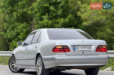 Седан Mercedes-Benz E-Class 2000 в 