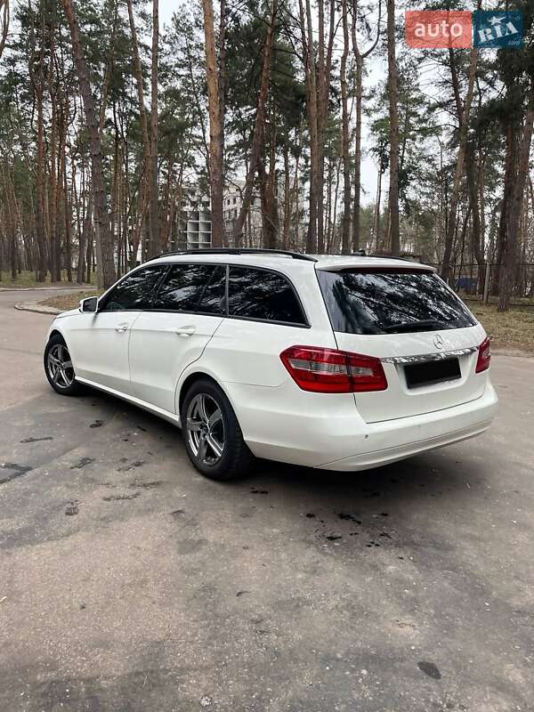 Універсал Mercedes-Benz E-Class 2010 в Смілі