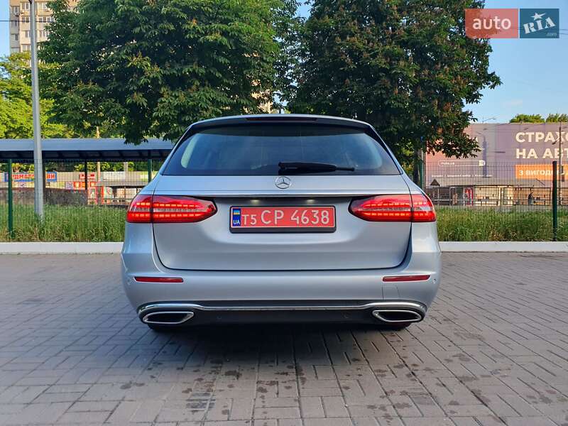 Универсал Mercedes-Benz E-Class 2021 в Киеве