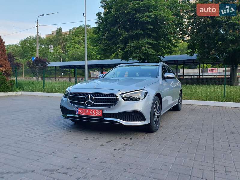 Универсал Mercedes-Benz E-Class 2021 в Киеве