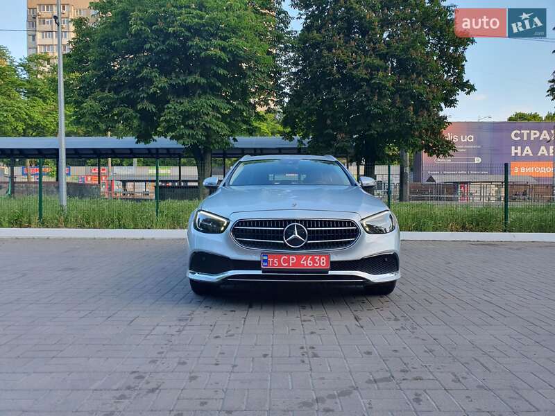 Универсал Mercedes-Benz E-Class 2021 в Киеве