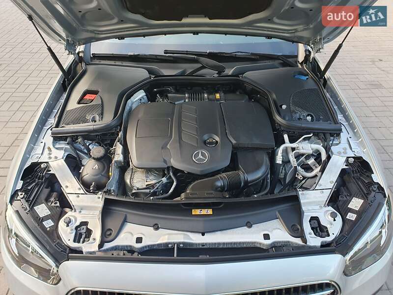 Универсал Mercedes-Benz E-Class 2021 в Киеве