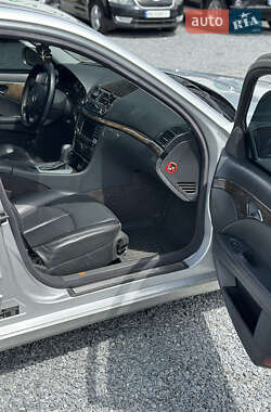 Седан Mercedes-Benz E-Class 2003 в 