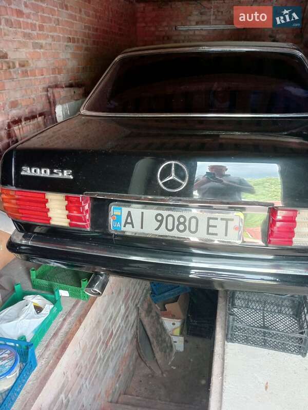 Седан Mercedes-Benz E-Class 1982 в Переяславе