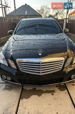 Седан Mercedes-Benz E-Class 2011 в Виноградові