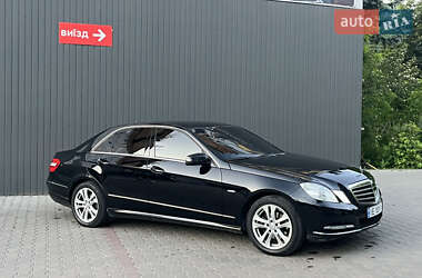 Седан Mercedes-Benz E-Class 2011 в 
