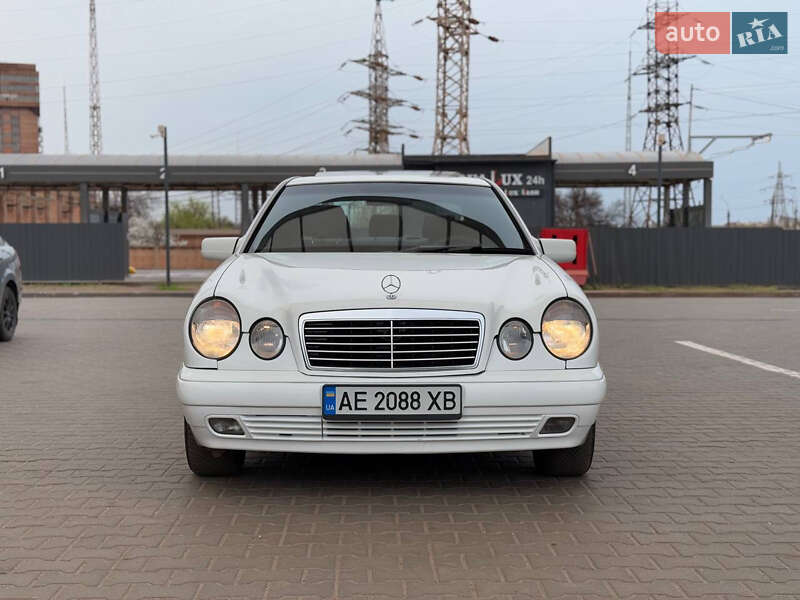 Седан Mercedes-Benz E-Class 1999 в Кривом Роге