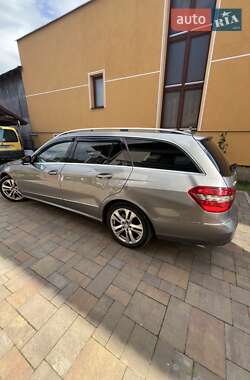 Универсал Mercedes-Benz E-Class 2012 в 