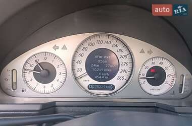 Седан Mercedes-Benz E-Class 2002 в 