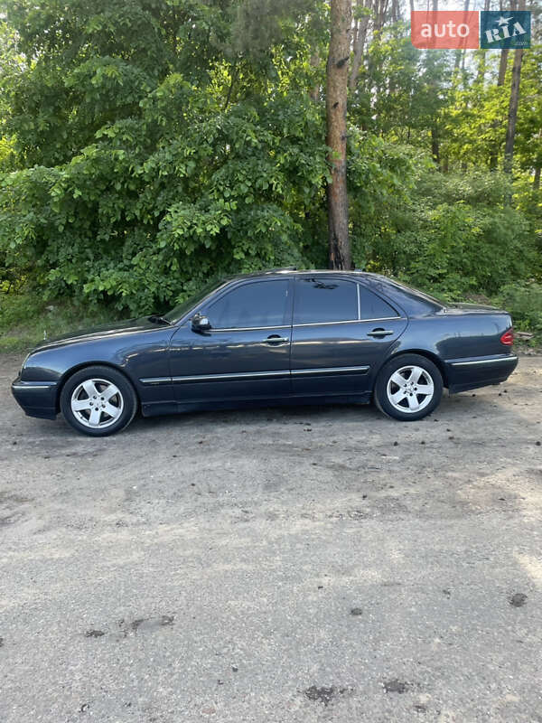 Седан Mercedes-Benz E-Class 2000 в Києві фото 4 Седан Mercedes-Benz E-Class 2000 в Києві
